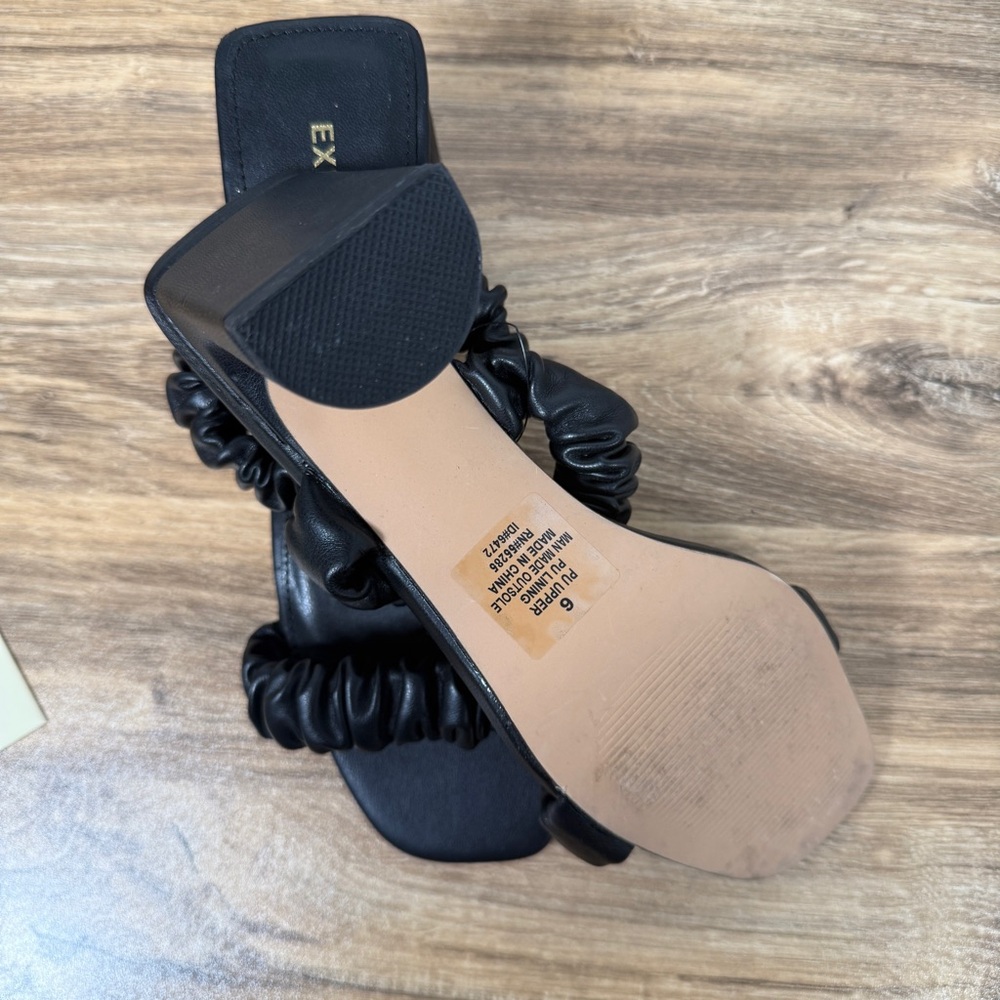 NWT Express Black‎ Women's Ruched Sandals - Picture 5 of 7